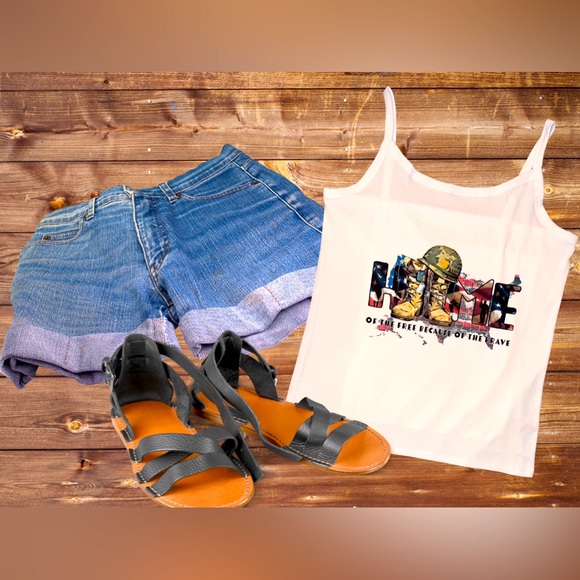 No Boundaries Tops - Hand Crafted Home of the Free because of the Brave Tank